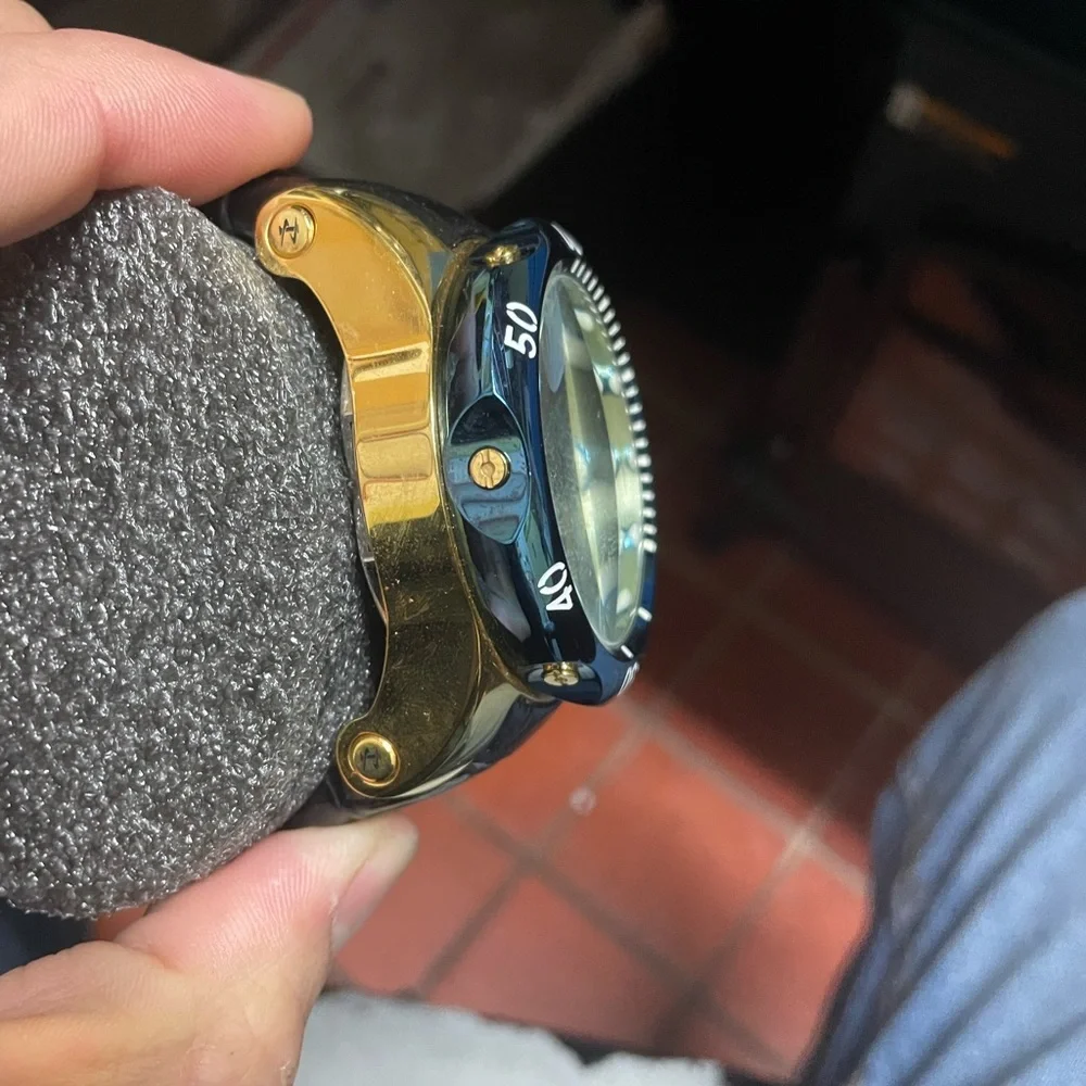 Invicta - Picture 5 of 5